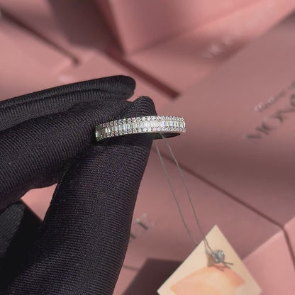 Hõbesõrmus moissaniitidega „Triple Diamond“